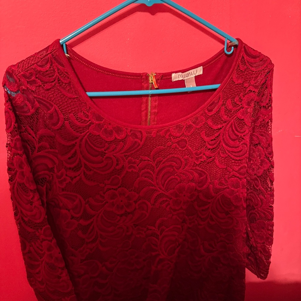 Roz & Ali floral lace top